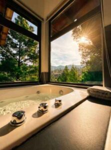 JACUZZI